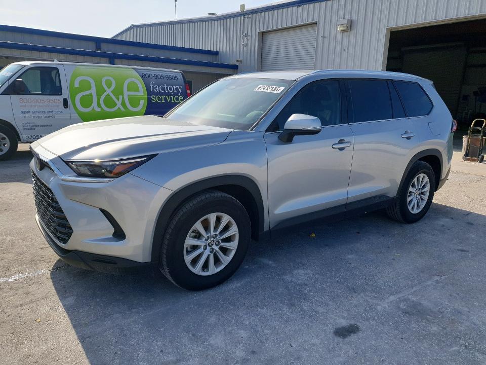 2024 TOYOTA GRAND HIGHLANDER - Търг №61452136