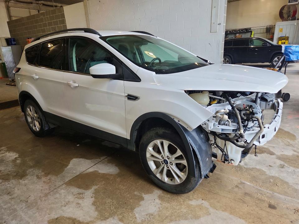 Foto 4 de la subasta – 2018 FORD ESCAPE con VIN 1FMCU0GD4JUA58709