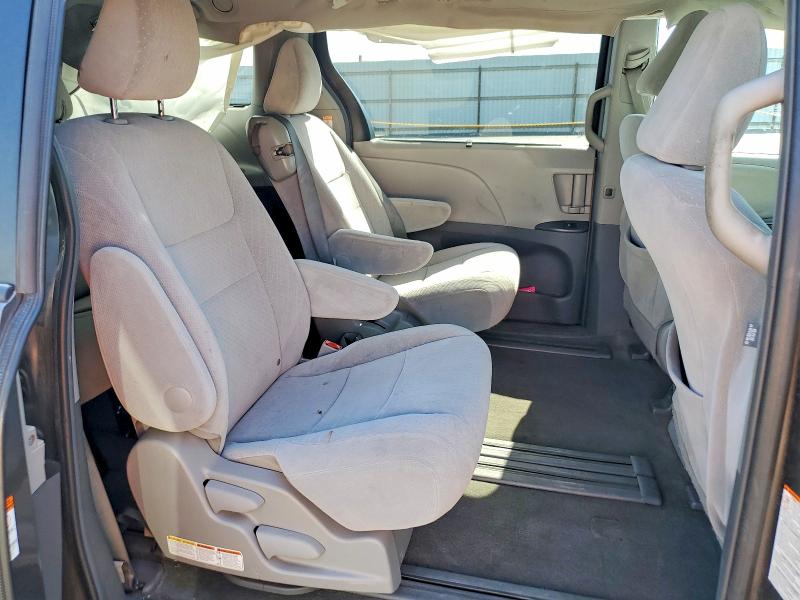 Photo 11 from auction – 2016 TOYOTA SIENNA with VIN 5TDKK3DC7GS752486