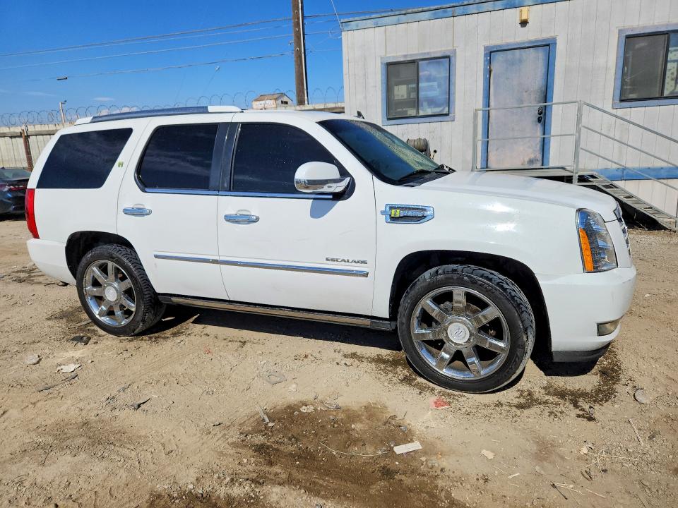 Photo 4 from auction – 2012 CADILLAC ESCALADE with VIN 1GYS4EEJ4CR260391