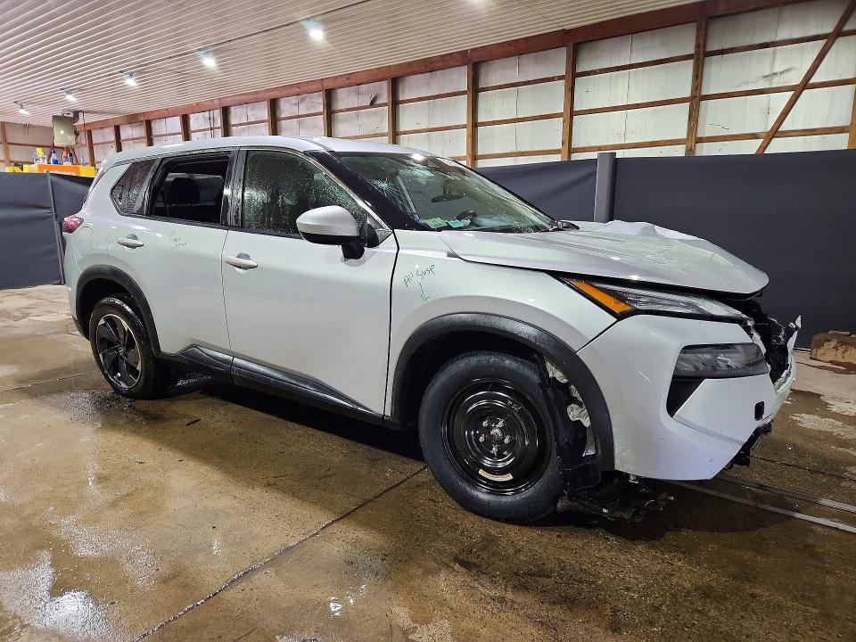 Photo 4 from auction – 2025 NISSAN ROGUE with VIN 5N1BT3BB3SC796210