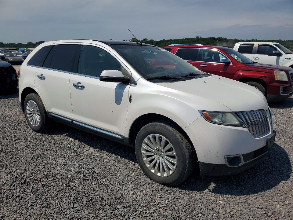 Снимка 4 от търг – 2013 LINCOLN MKX с VIN 2LMDJ8JK4DBL37322