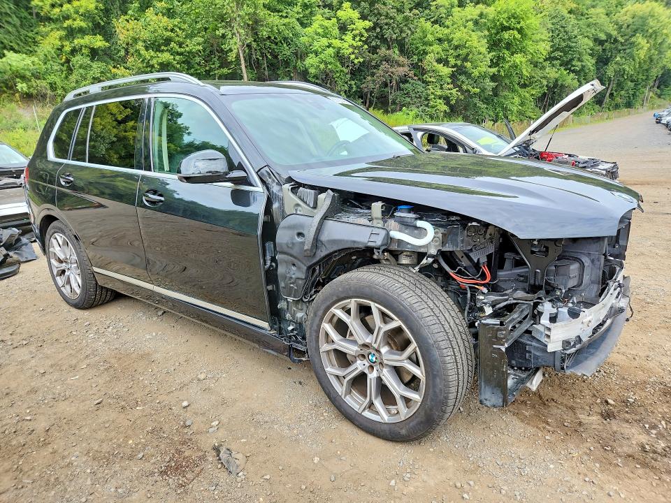Photo 4 from auction – 2021 BMW X7 with VIN 5UXCW2C0XM9H49930