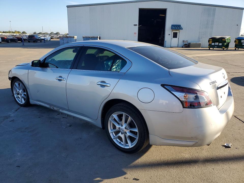 Photo 2 from auction – 2012 NISSAN MAXIMA with VIN 1N4AA5AP3CC804781