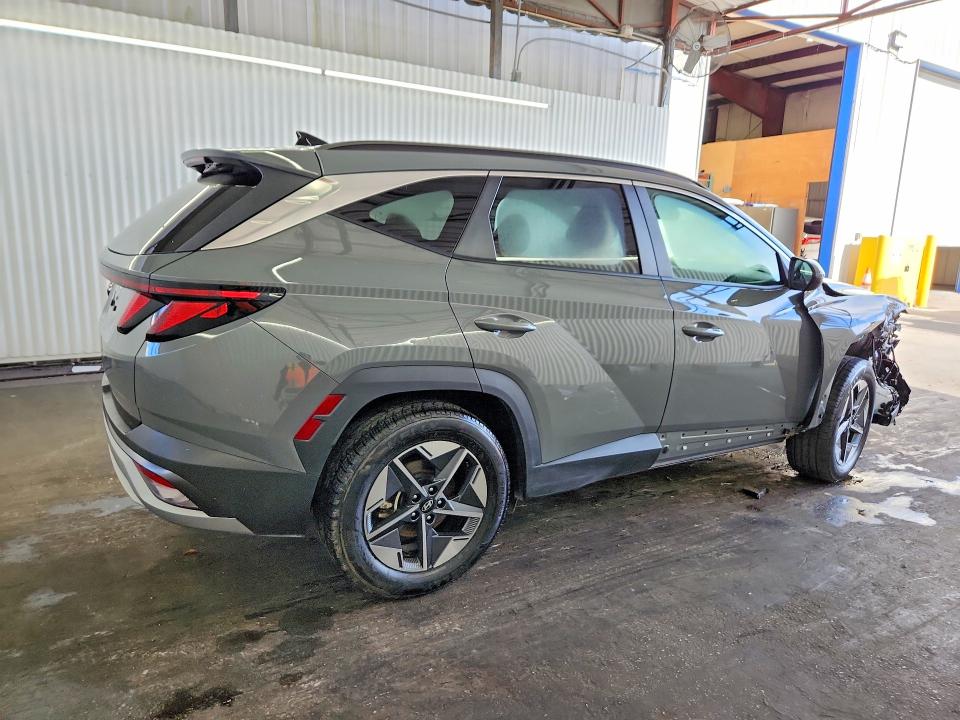 Photo 3 from auction – 2025 HYUNDAI TUCSON with VIN 5NMJB3DE2SH439337