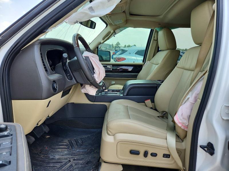 Photo 7 from auction – 2015 LINCOLN NAVIGATOR with VIN 5LMJJ2HT4FEJ00988