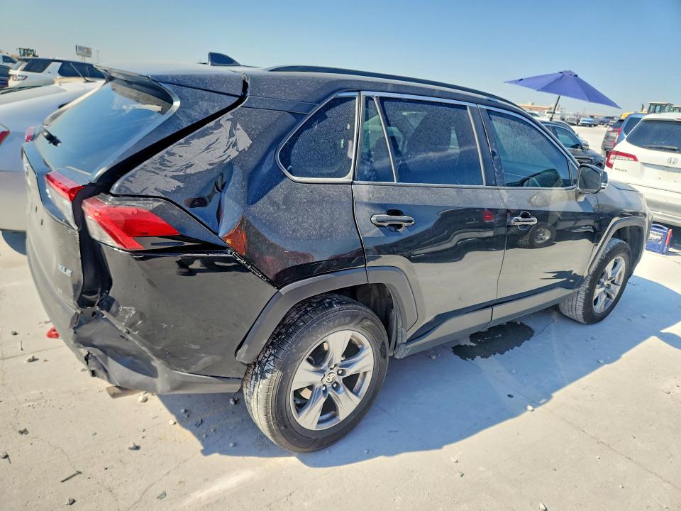 Photo 3 from auction – 2024 TOYOTA RAV4 with VIN 2T3W1RFV1RC278544