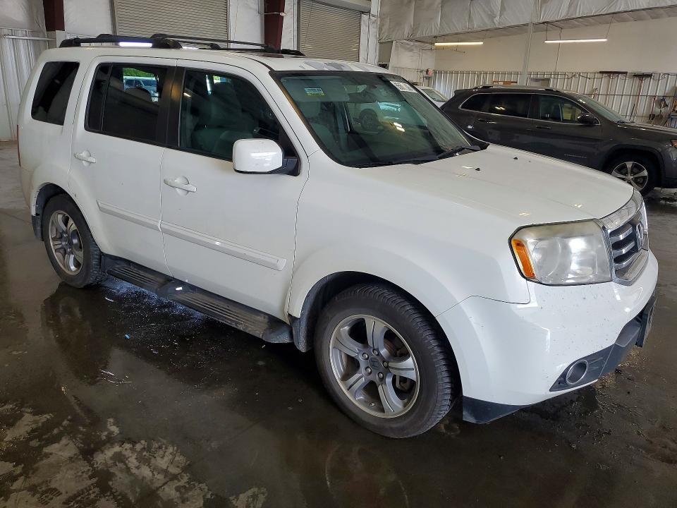 Photo 4 from auction – 2015 HONDA PILOT with VIN 5FNYF4H32FB008022