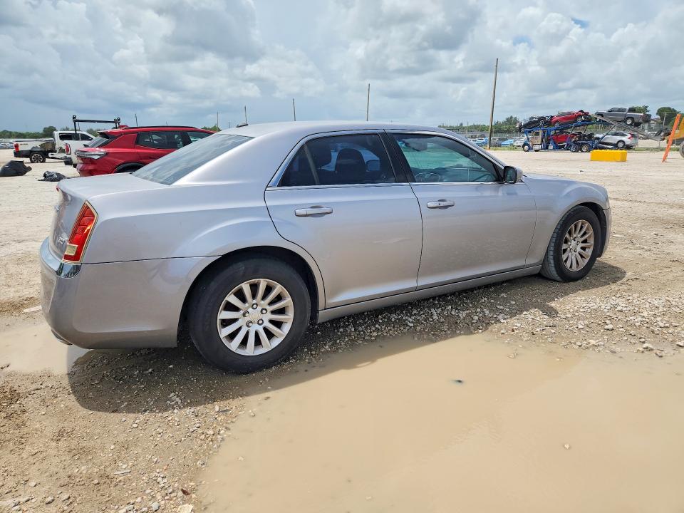 Photo 3 from auction – 2014 CHRYSLER 300 with VIN 2C3CCAAG6EH141670