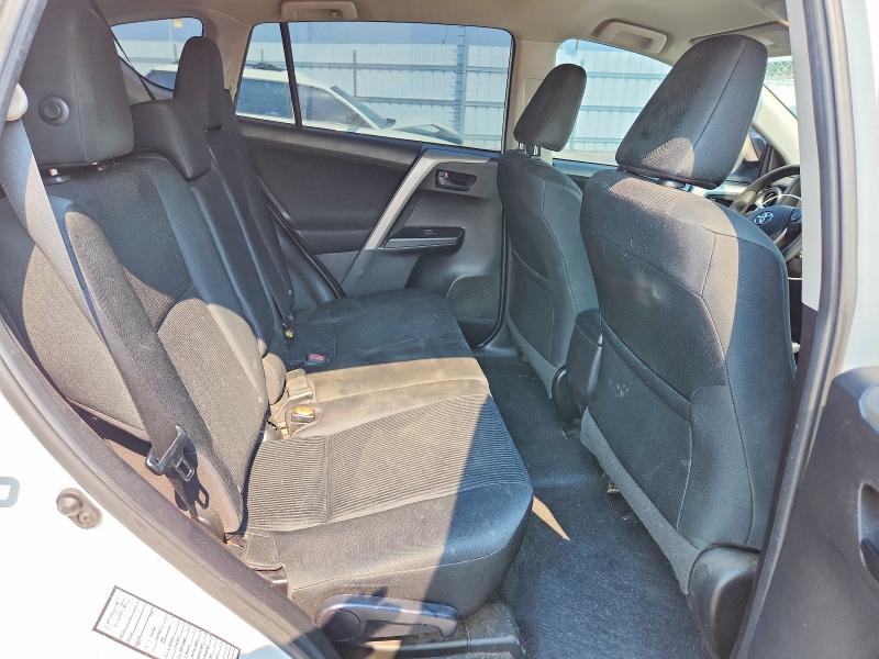 Photo 11 from auction – 2018 TOYOTA RAV4 with VIN 2T3ZFREV3JW445568