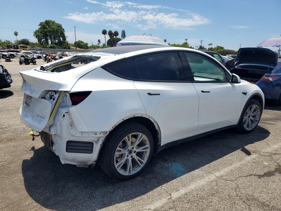 Photo 3 from auction – 2023 TESLA MODEL Y with VIN 7SAYGDEE2PF632653