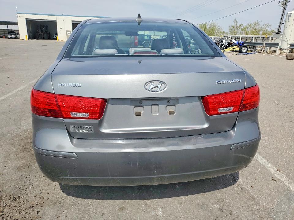 Photo 6 from auction – 2010 HYUNDAI SONATA with VIN 5NPET4AC2AH610385