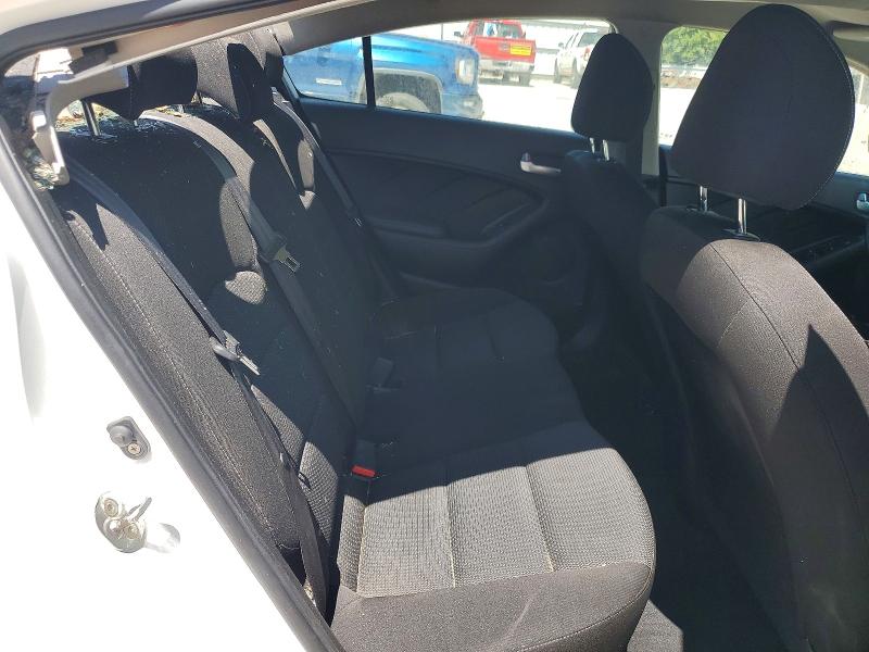 Photo 10 from auction – 2018 KIA FORTE with VIN 3KPFK4A73JE231619