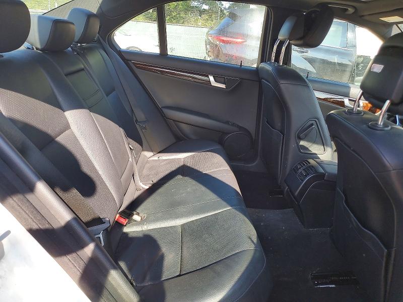 Photo 10 from auction – 2014 MERCEDES-BENZ C with VIN WDDGF4HB2EA963922