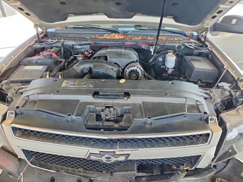 Photo 11 from auction – 2008 CHEVROLET TAHOE with VIN 1GNFC13078J210448