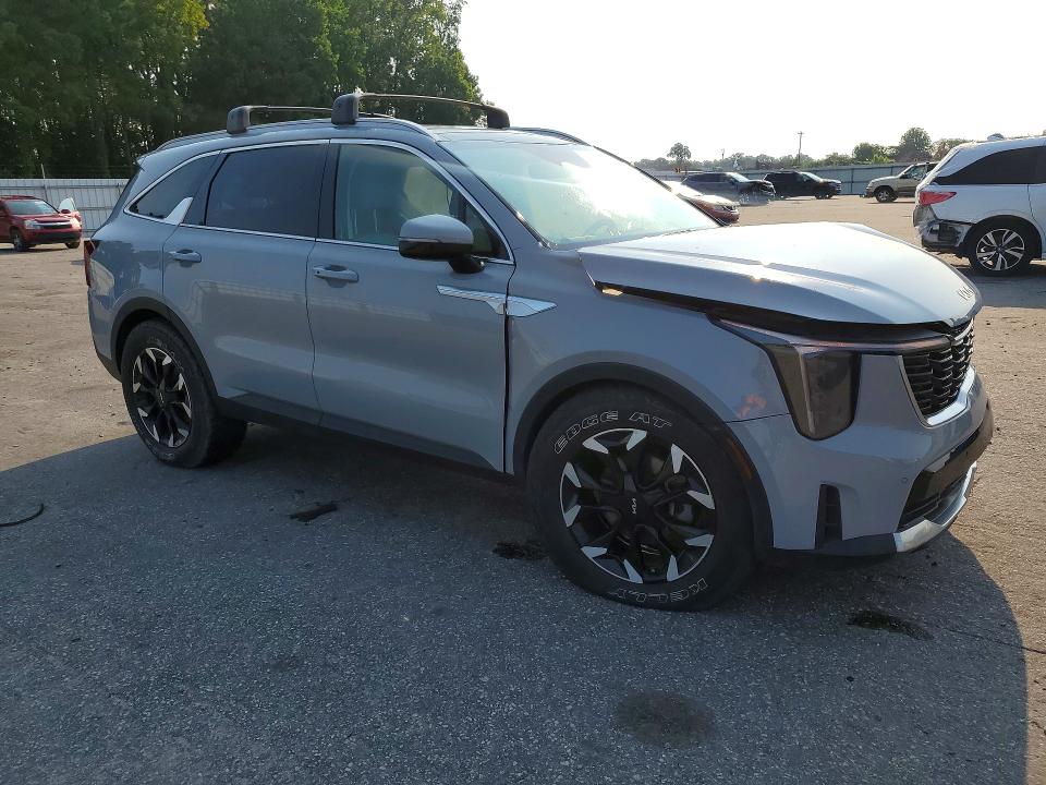 Снимка 4 от търг – 2024 KIA SORENTO с VIN 5XYRH4JF0RG304320