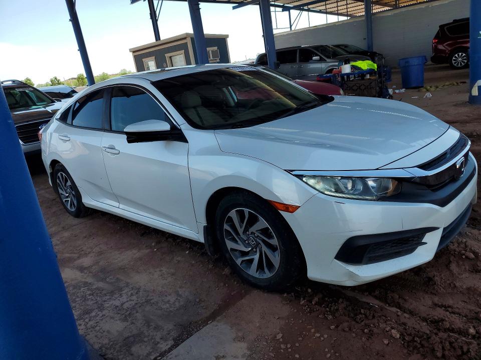 Photo 4 from auction – 2016 HONDA CIVIC with VIN 19XFC2F71GE201196
