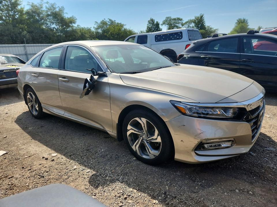 Photo 4 from auction – 2018 HONDA ACCORD with VIN 1HGCV2F55JA024028