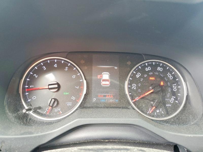 Photo 9 from auction – 2019 TOYOTA RAV4 with VIN JTMP1RFV8KD010290