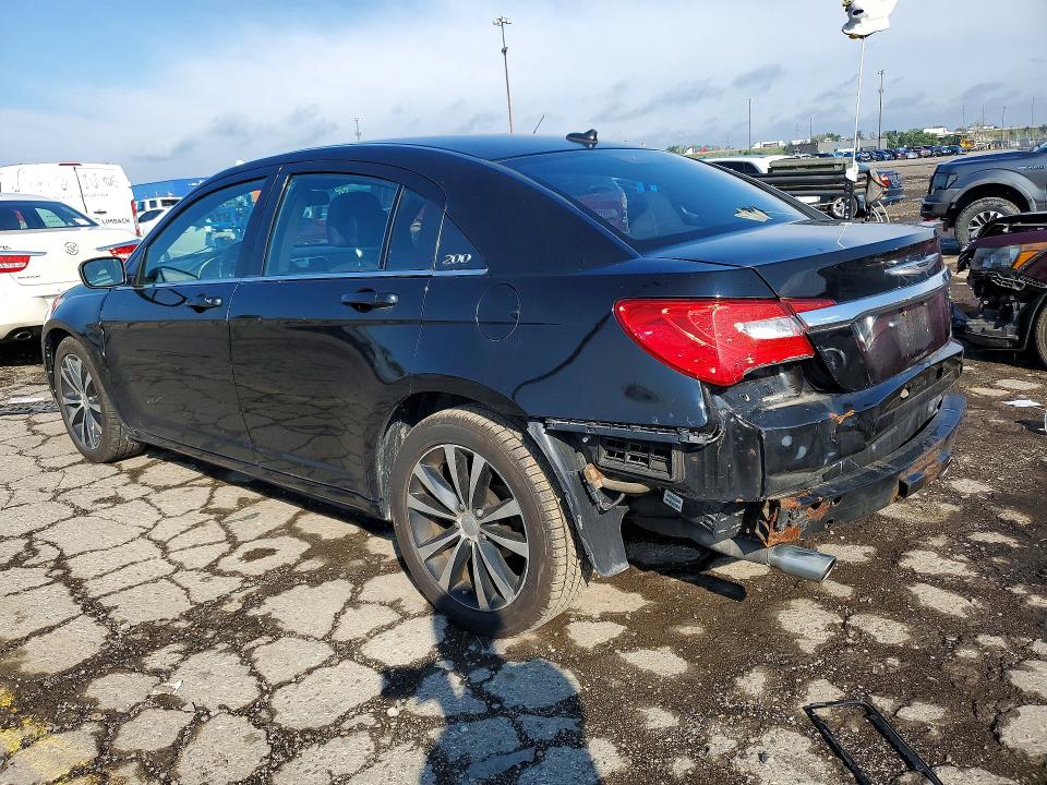 Photo 2 from auction – 2012 CHRYSLER 200 with VIN 1C3CCBBG8CN257655