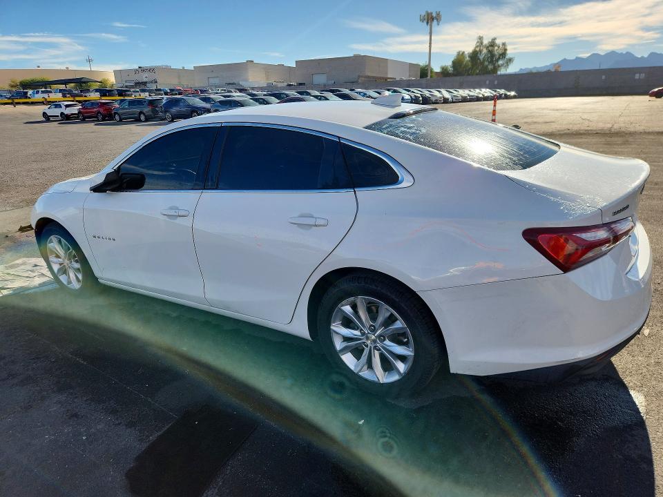 Photo 2 from auction – 2019 CHEVROLET MALIBU with VIN 1G1ZD5ST3KF107925