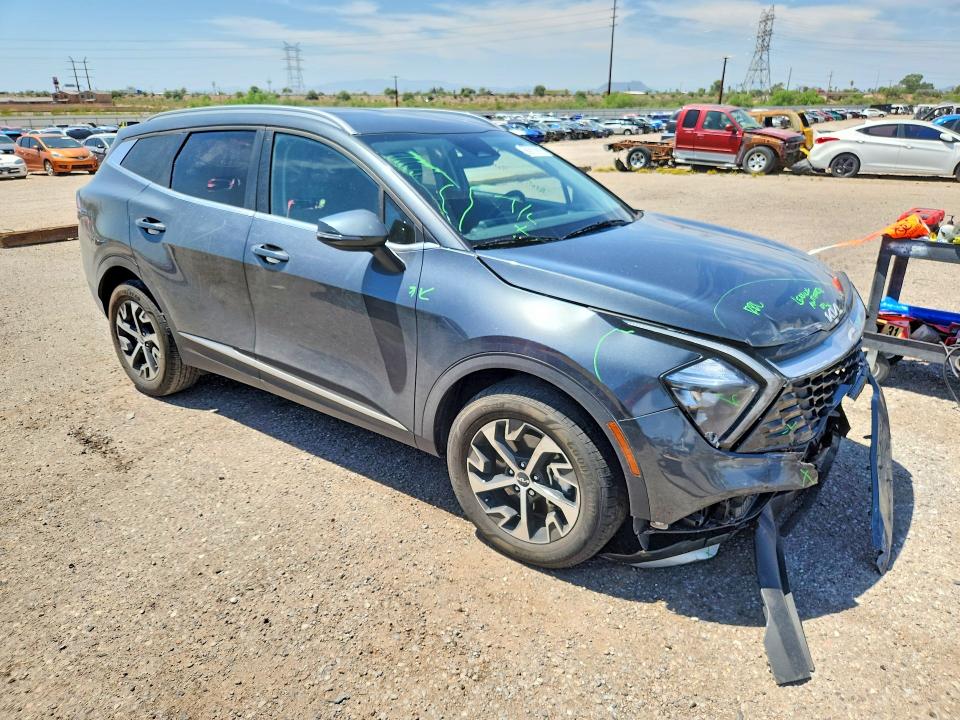 Photo 4 from auction – 2023 KIA SPORTAGE with VIN KNDPVCAGXP7104705