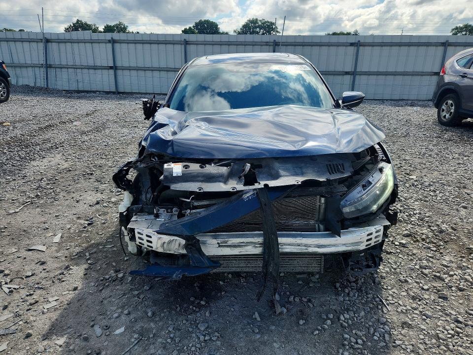 Photo 5 from auction – 2017 HONDA CIVIC with VIN 19XFC1F98HE026801