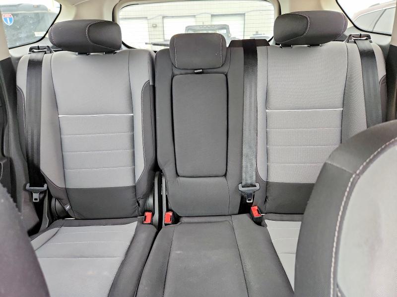 Photo 10 from auction – 2015 FORD ESCAPE with VIN 1FMCU0GX7FUB94284