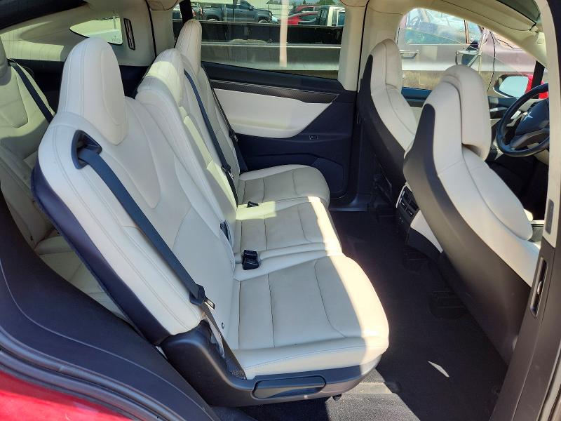 Photo 11 from auction – 2018 TESLA MODEL X with VIN 5YJXCAE26JF127182