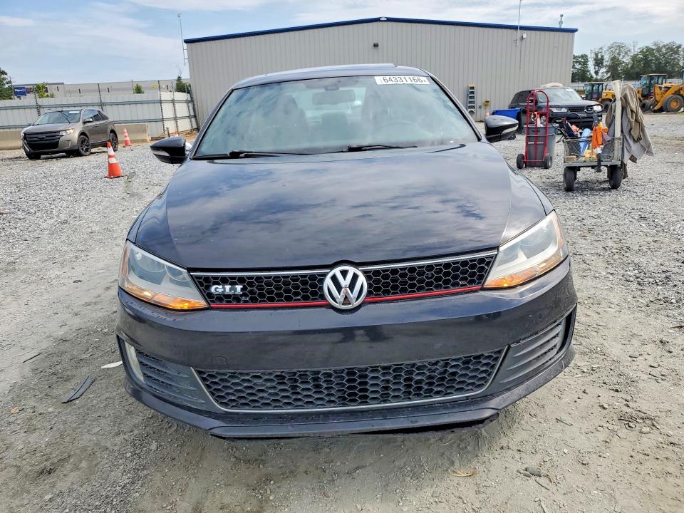 Photo 5 from auction – 2015 VOLKSWAGEN JETTA with VIN 3VW4T7AJ7FM267132