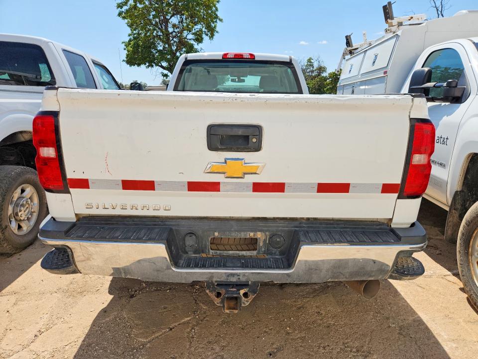 Photo 6 from auction – 2018 CHEVROLET SILVERADO with VIN 1GC4KYCYXJF219719