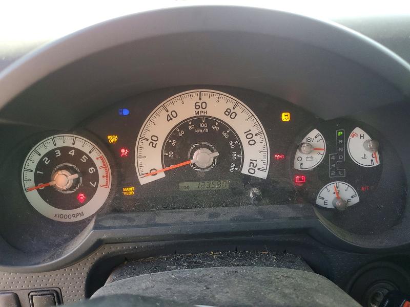 Photo 9 from auction – 2013 TOYOTA FJ CRUISER with VIN JTEBU4BF5DK168261