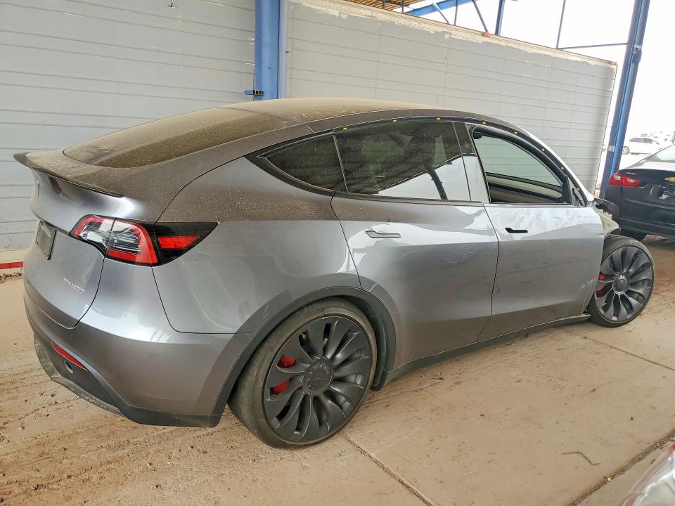 Photo 3 from auction – 2024 TESLA MODEL Y with VIN 7SAYGDEFXRF170046