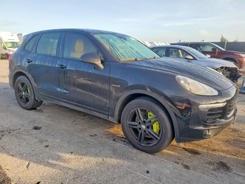 Photo 4 from auction – 2016 PORSCHE CAYENNE with VIN WP1AE2A24GLA16551