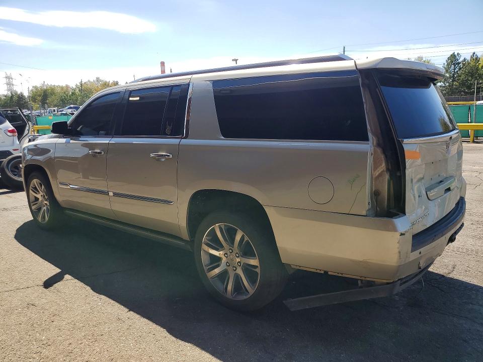 Снимка 2 от търг – 2015 CADILLAC ESCALADE с VIN 1GYS4JKJ4FR260943