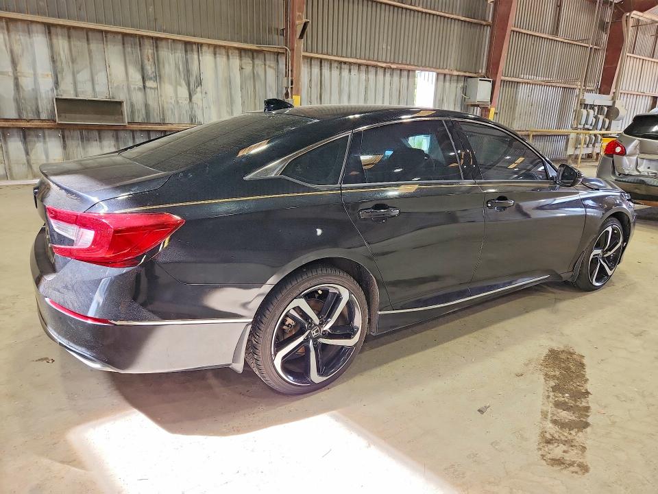Photo 3 from auction – 2018 HONDA ACCORD with VIN 1HGCV1F63JA071867