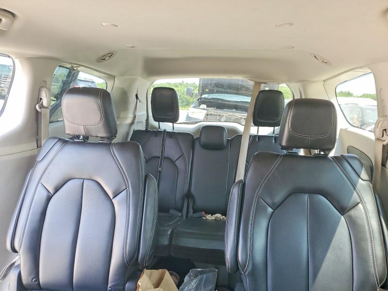 Photo 10 from auction – 2023 CHRYSLER PACIFICA with VIN 2C4RC1BG4PR532673