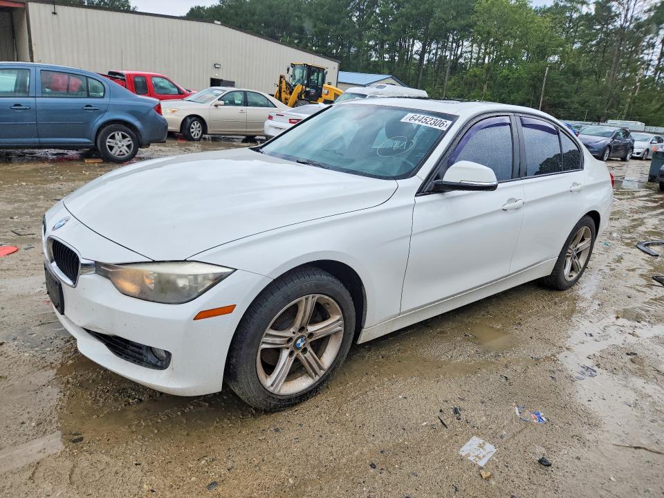BMW 328 2013 with VIN WBA3B5C58DF598446 - Photo from auction