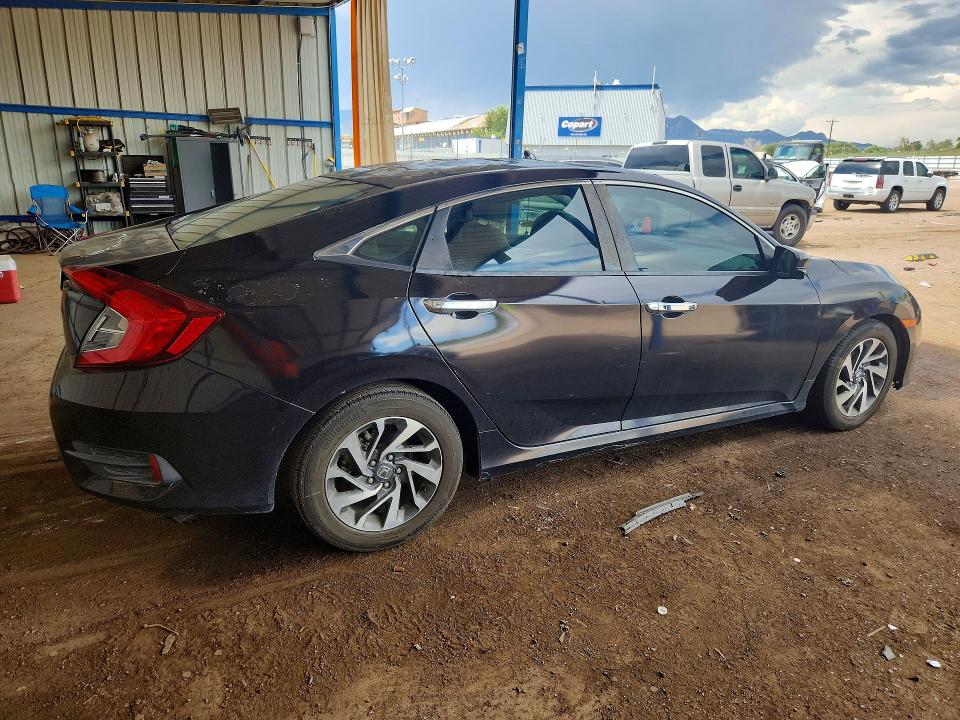 صورة رقم 3 من المزاد - 2016 HONDA CIVIC مع VIN 19XFC2F71GE074479