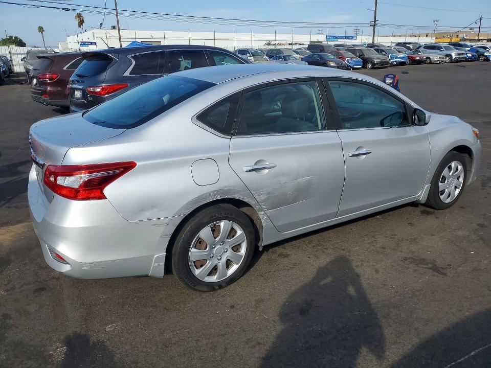 Photo 3 from auction – 2017 NISSAN SENTRA with VIN 3N1AB7AP1HY227284