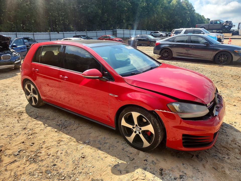 Photo 4 from auction – 2015 VOLKSWAGEN GTI with VIN 3VW5T7AU5FM008234