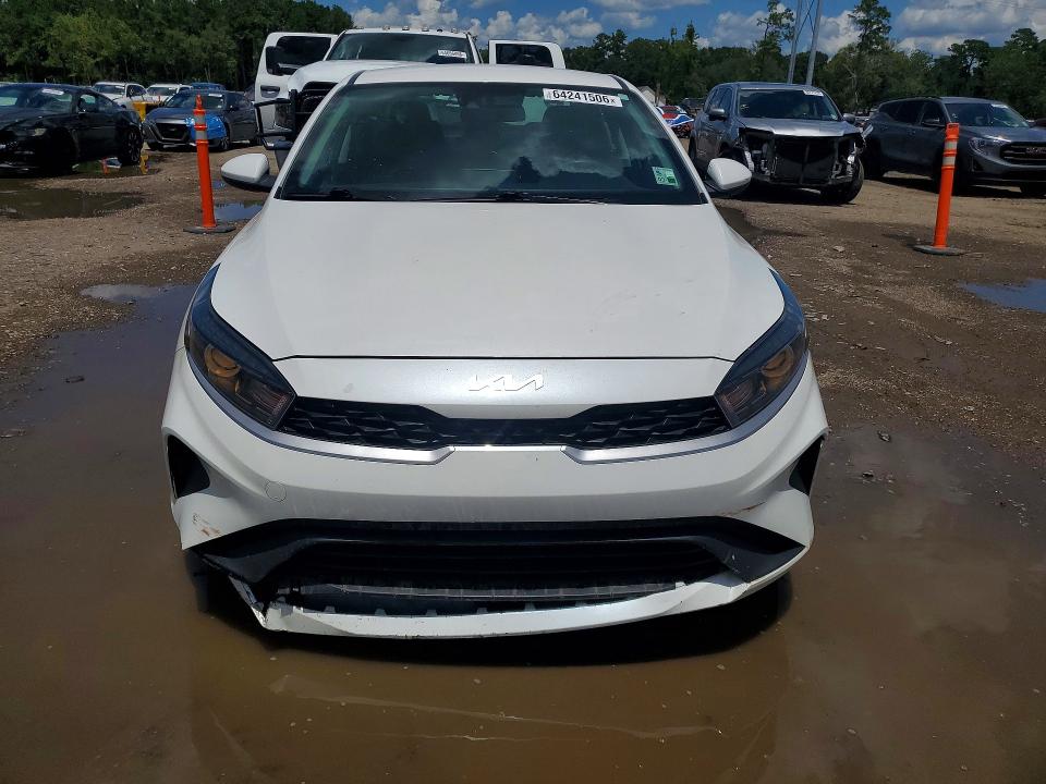 Photo 5 from auction – 2024 KIA FORTE with VIN 3KPF24AD2RE743941