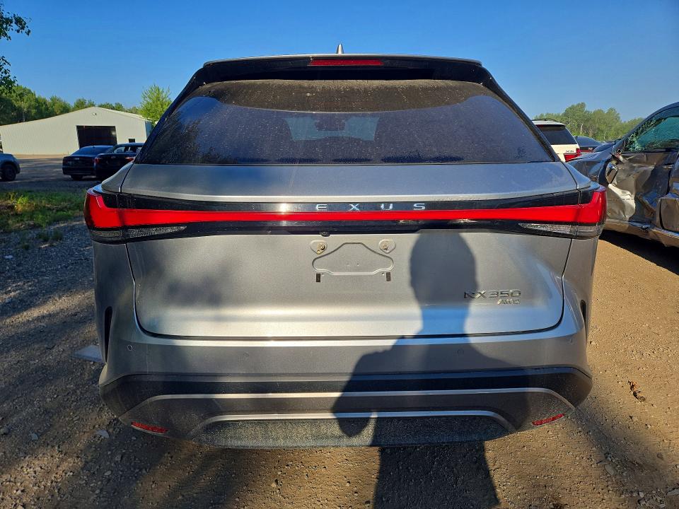 Photo 6 from auction – 2023 LEXUS RX with VIN 2T2BAMCA8PC008750