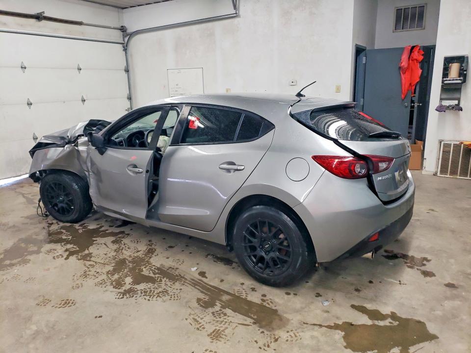 Photo 2 from auction – 2015 MAZDA 3 with VIN 3MZBM1K76FM207945
