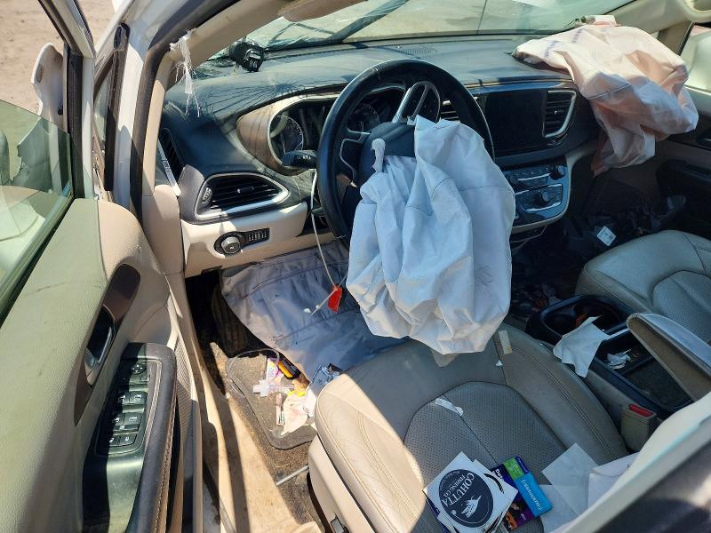 Photo 8 from auction – 2018 CHRYSLER PACIFICA with VIN 2C4RC1BG4JR167189
