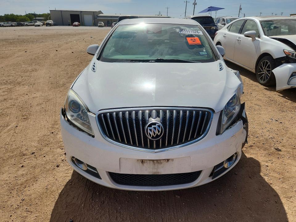 Photo 5 from auction – 2017 BUICK VERANO with VIN 1G4PR5SK9H4104082