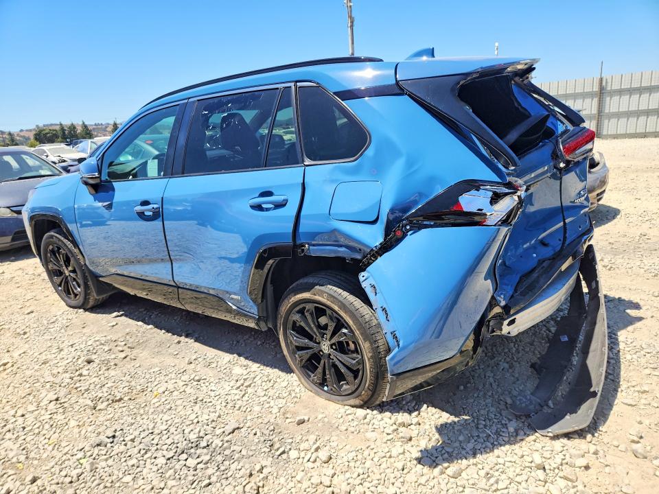 Photo 2 from auction – 2022 TOYOTA RAV4 with VIN 4T3T6RFV4NU096205