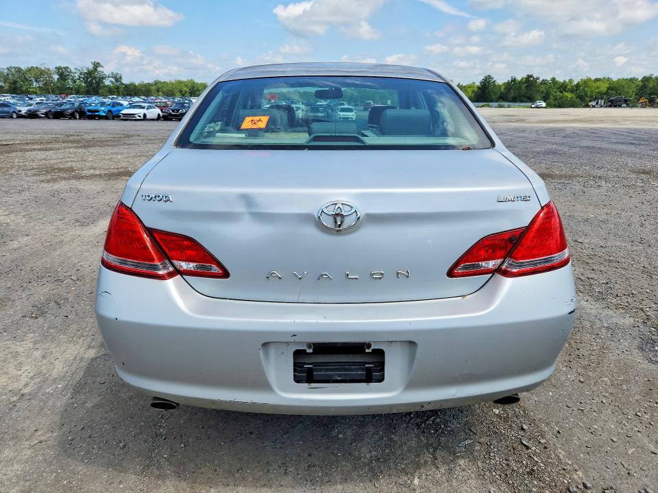 Photo 6 from auction – 2005 TOYOTA AVALON with VIN 4T1BK36B55U016378