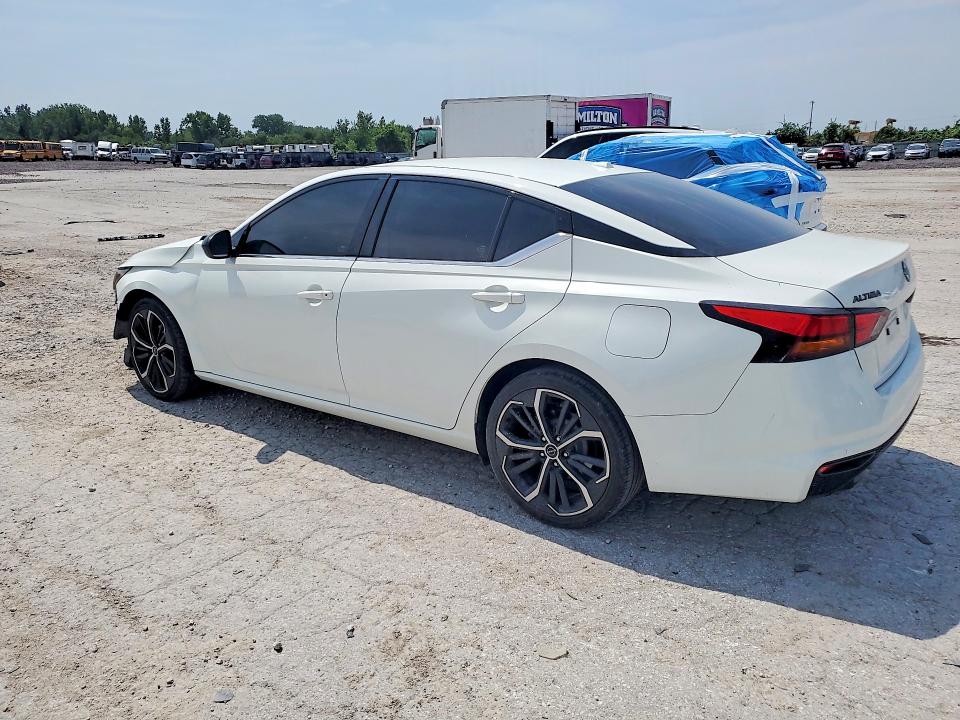 Photo 2 from auction – 2023 NISSAN ALTIMA with VIN 1N4BL4CV1PN341358