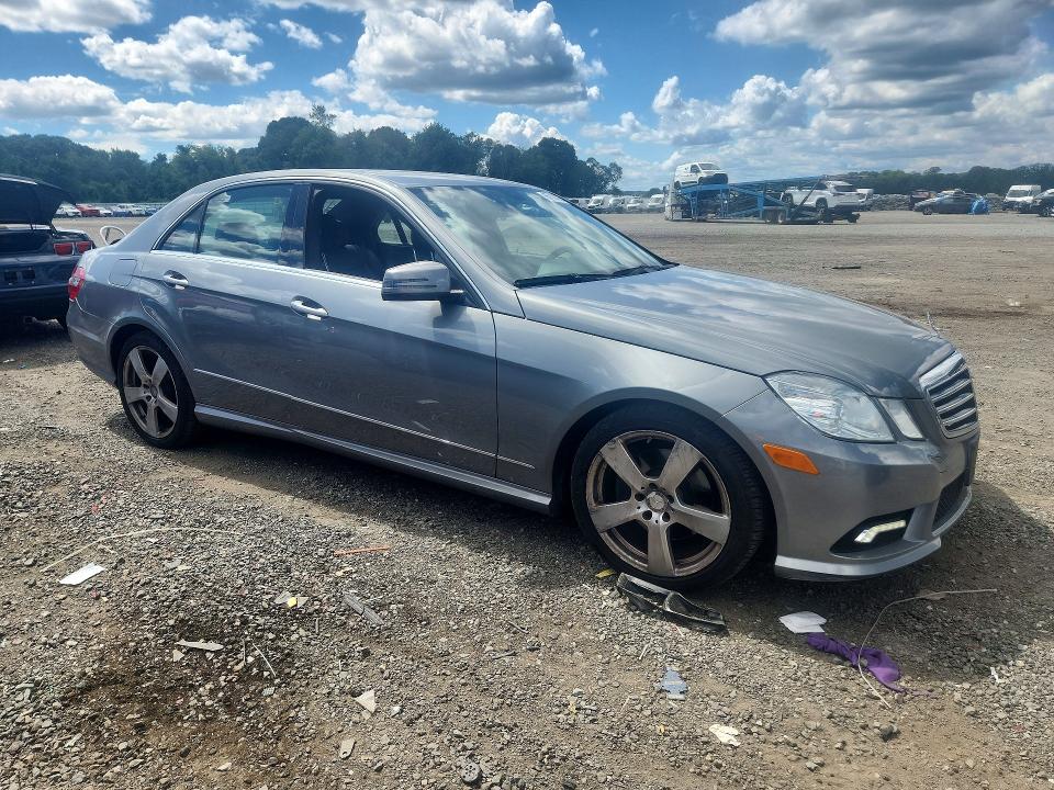 Photo 4 from auction – 2011 MERCEDES-BENZ E with VIN WDDHF8HB8BA437382